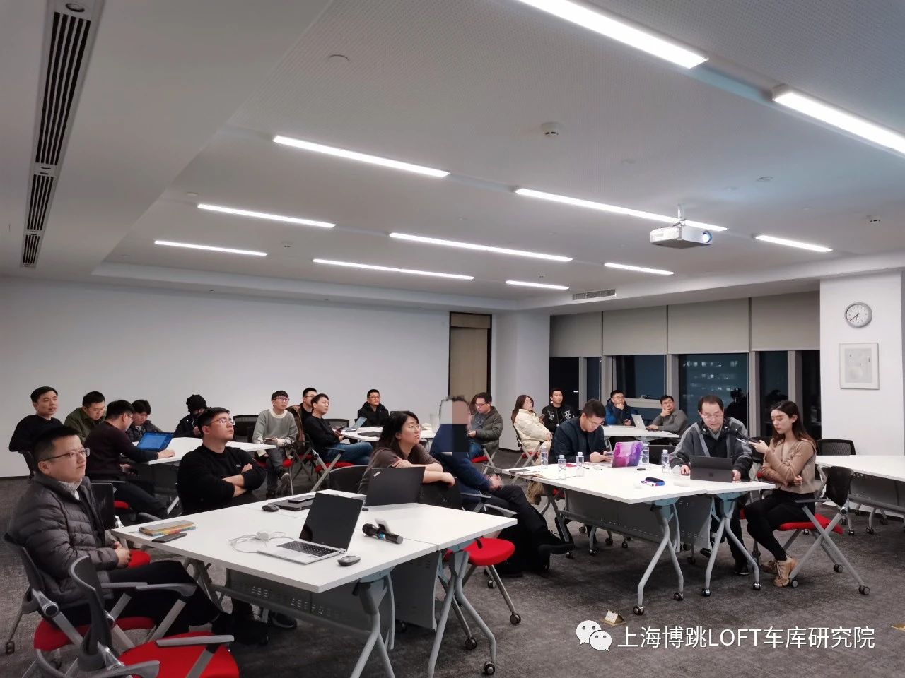 嘉峪关杭州LOFT车库专题会