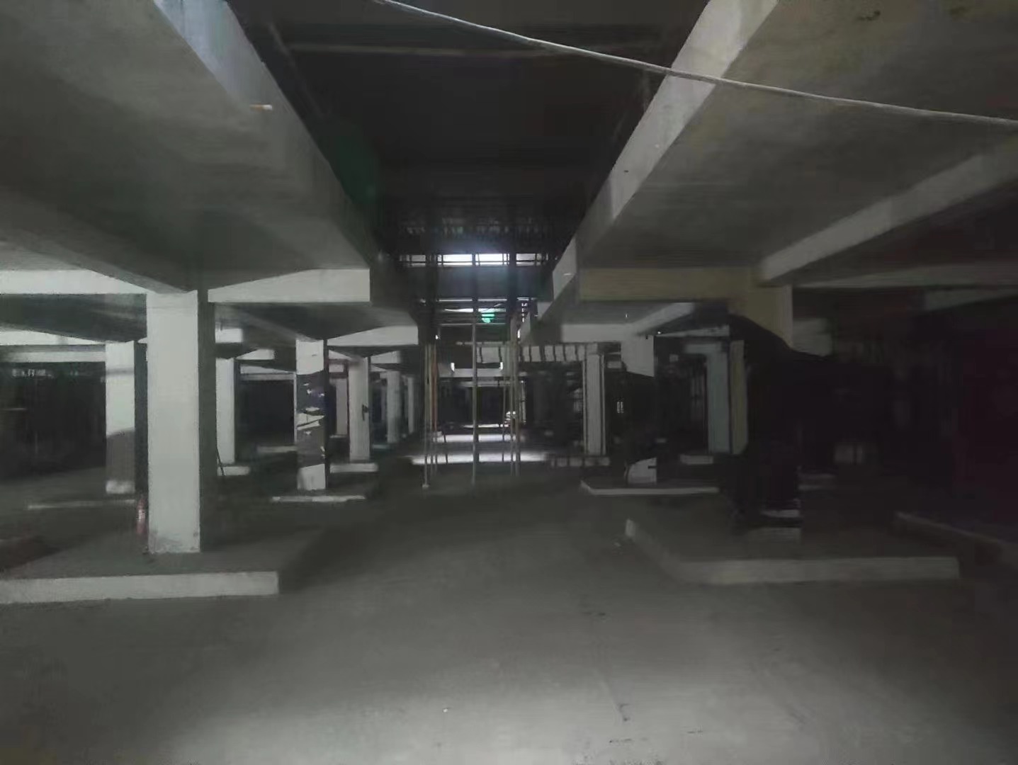 嘉峪关山东又一个上海博普LOFT车库拔地而起